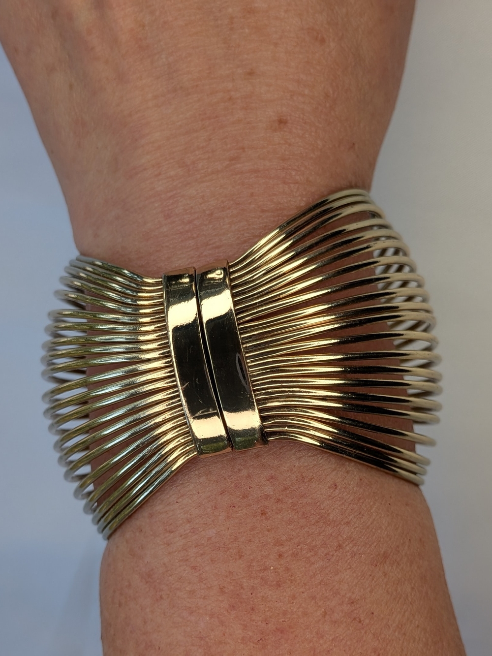 Vintage Gold Tone Multi-Wire Wide Statement Hinge Cuff Bracelet - Picture 3 of 8